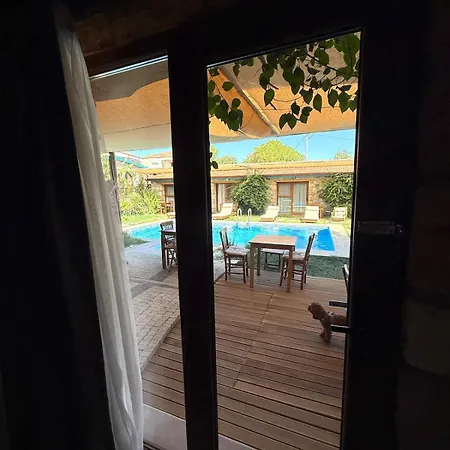 Charming Poolside Stone Apartament