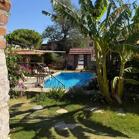 Charming Poolside Stone Apartament Ayvalı